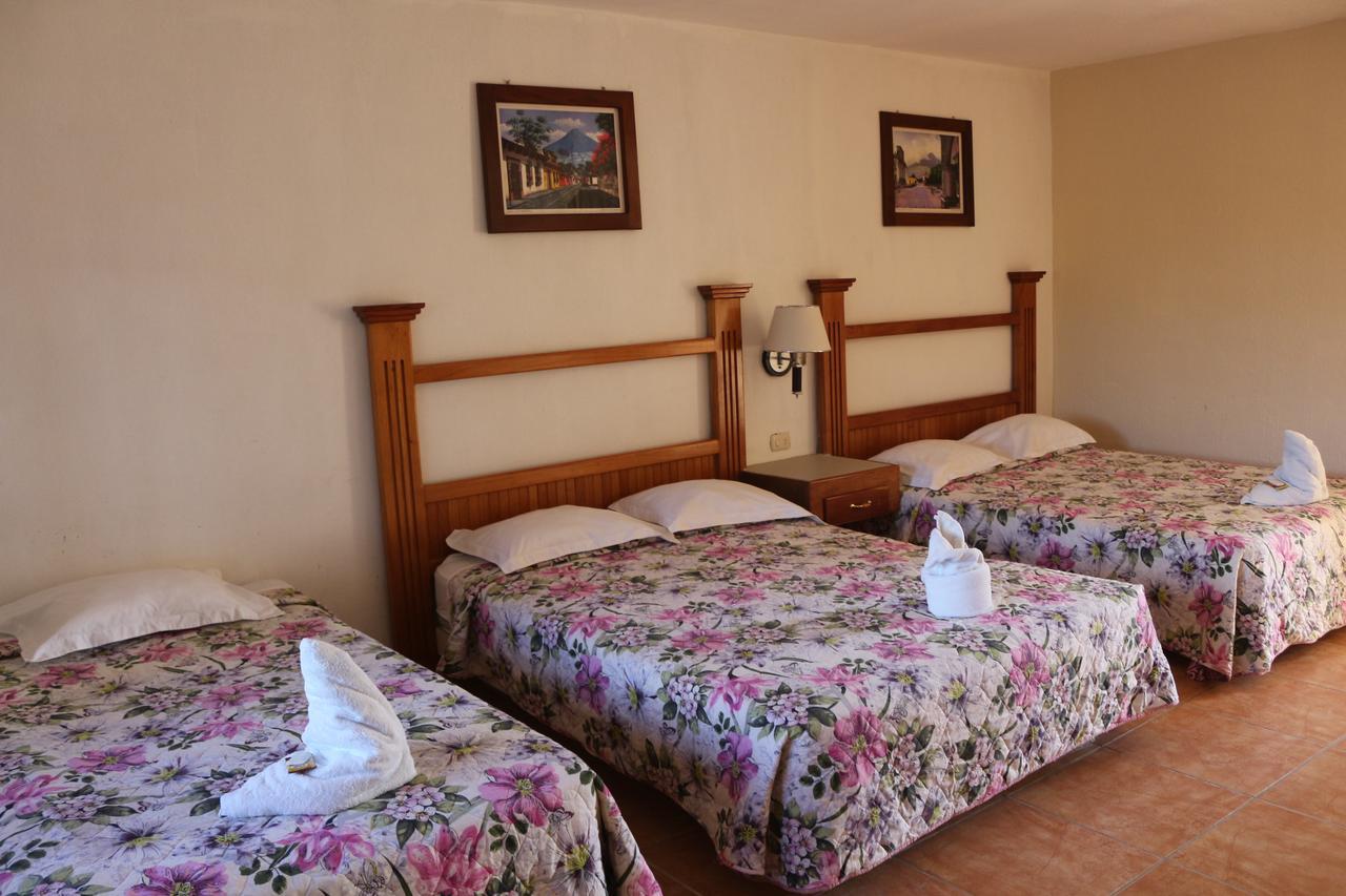 אל רמאטה Hotel Y Restaurante El Muelle מראה חיצוני תמונה